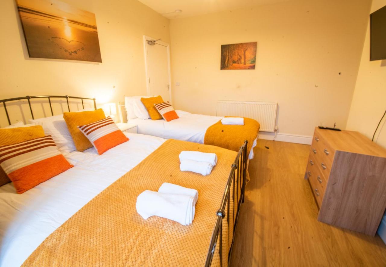 Отель Staveley House Экстерьер фото