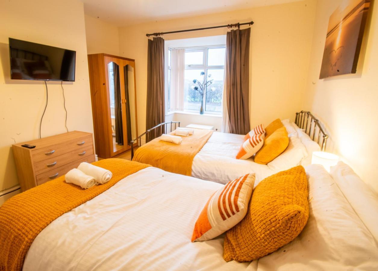 Отель Staveley House Экстерьер фото
