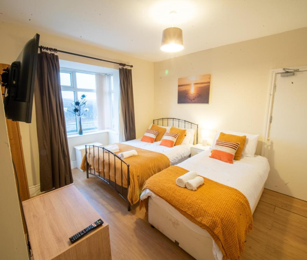 Отель Staveley House Экстерьер фото